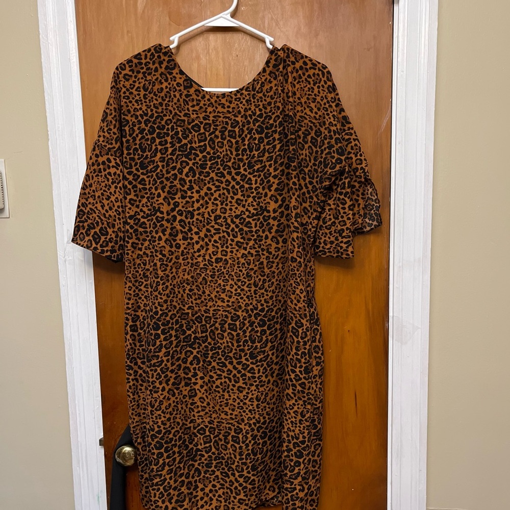Davi and Dani Women’s Leopard print Dress - S